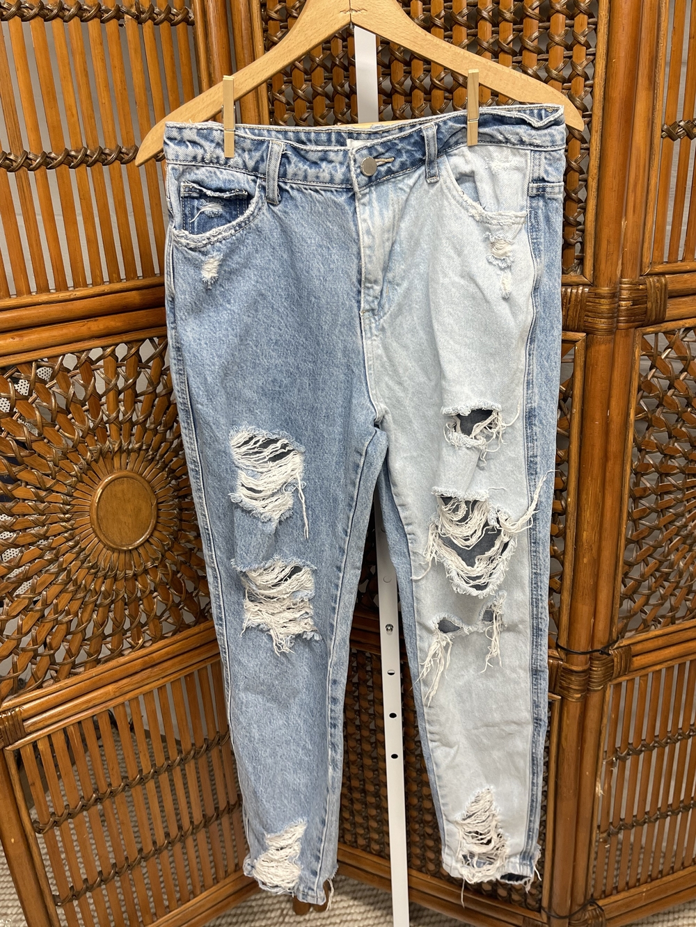 Flying Monkey Ultra high rise tapered Ripped Jeans size 27